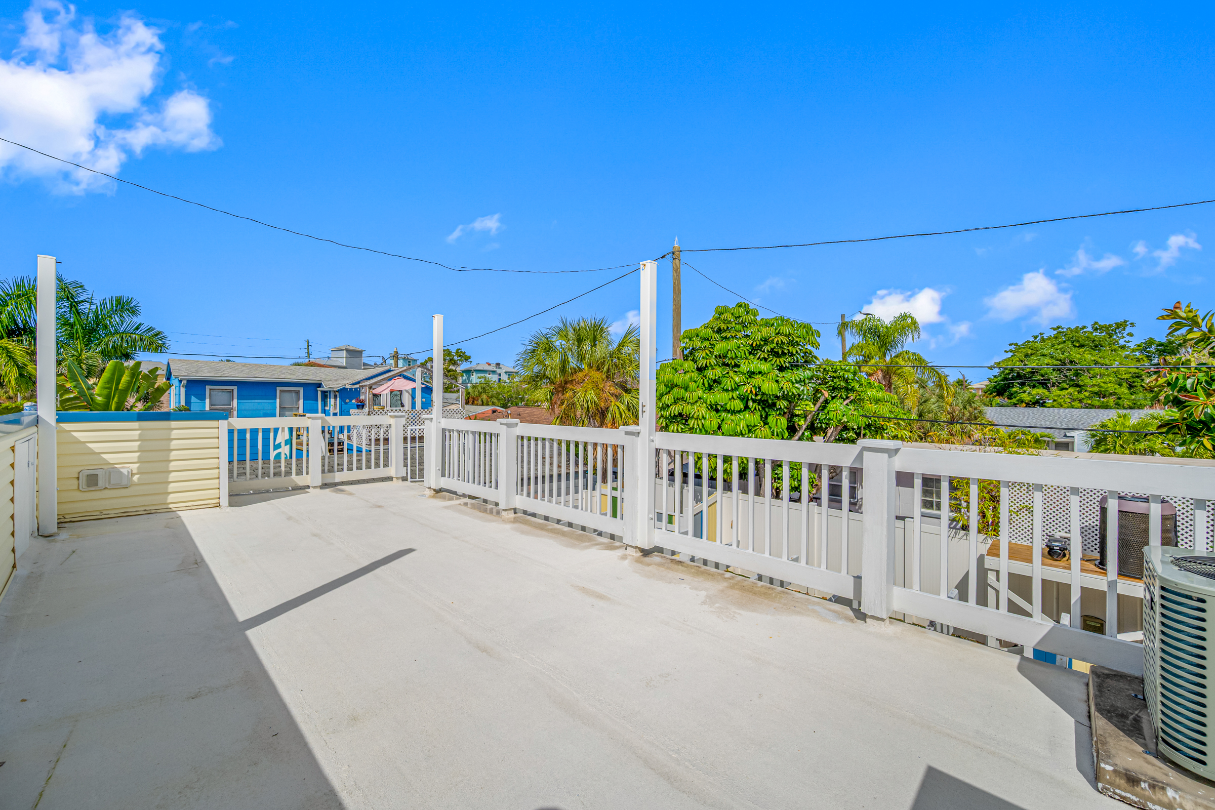 Treasure Island, Florida, 33706, United States, 3 Bedrooms Bedrooms, ,2 BathroomsBathrooms,Residential,For Sale,1983263