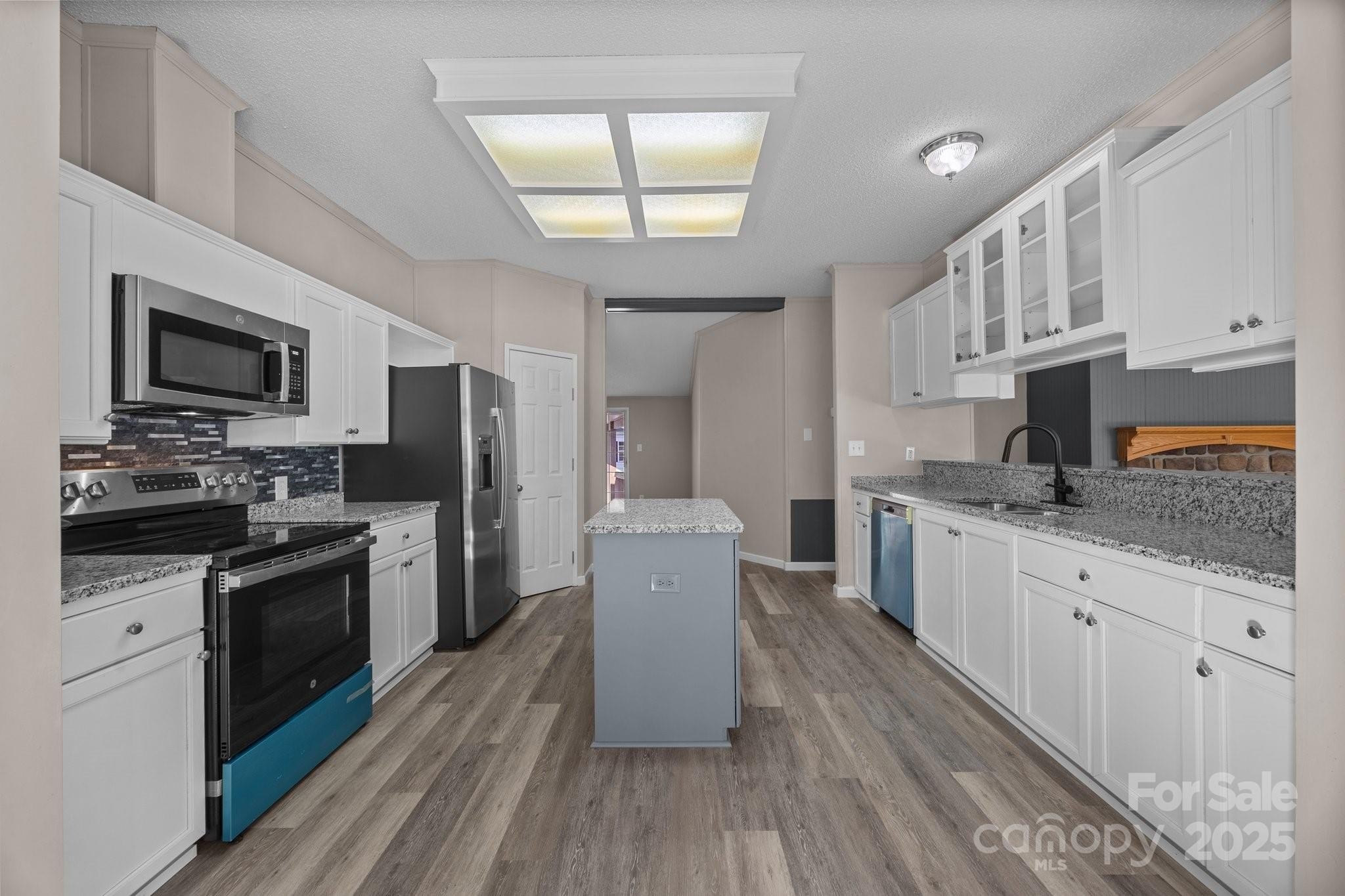 Salisbury, North Carolina, 28146, United States, 4 Bedrooms Bedrooms, ,3 BathroomsBathrooms,Residential,For Sale,1984166