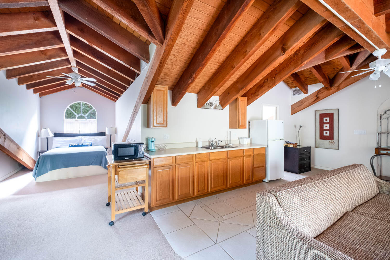 KEY LARGO, Florida, 33037, United States, 10 Bedrooms Bedrooms, ,9 BathroomsBathrooms,Residential,For Sale,1759223