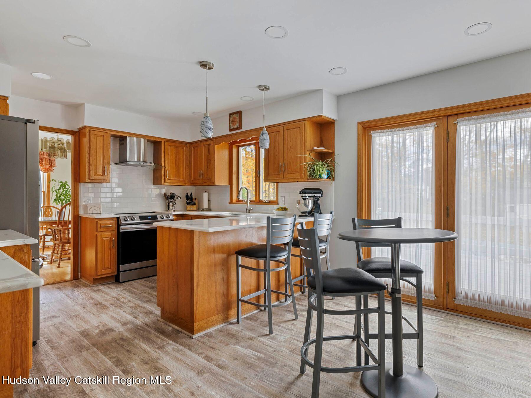 Lake Katrine, New York, 12449, United States, 4 Bedrooms Bedrooms, ,3 BathroomsBathrooms,Residential,For Sale,1987709