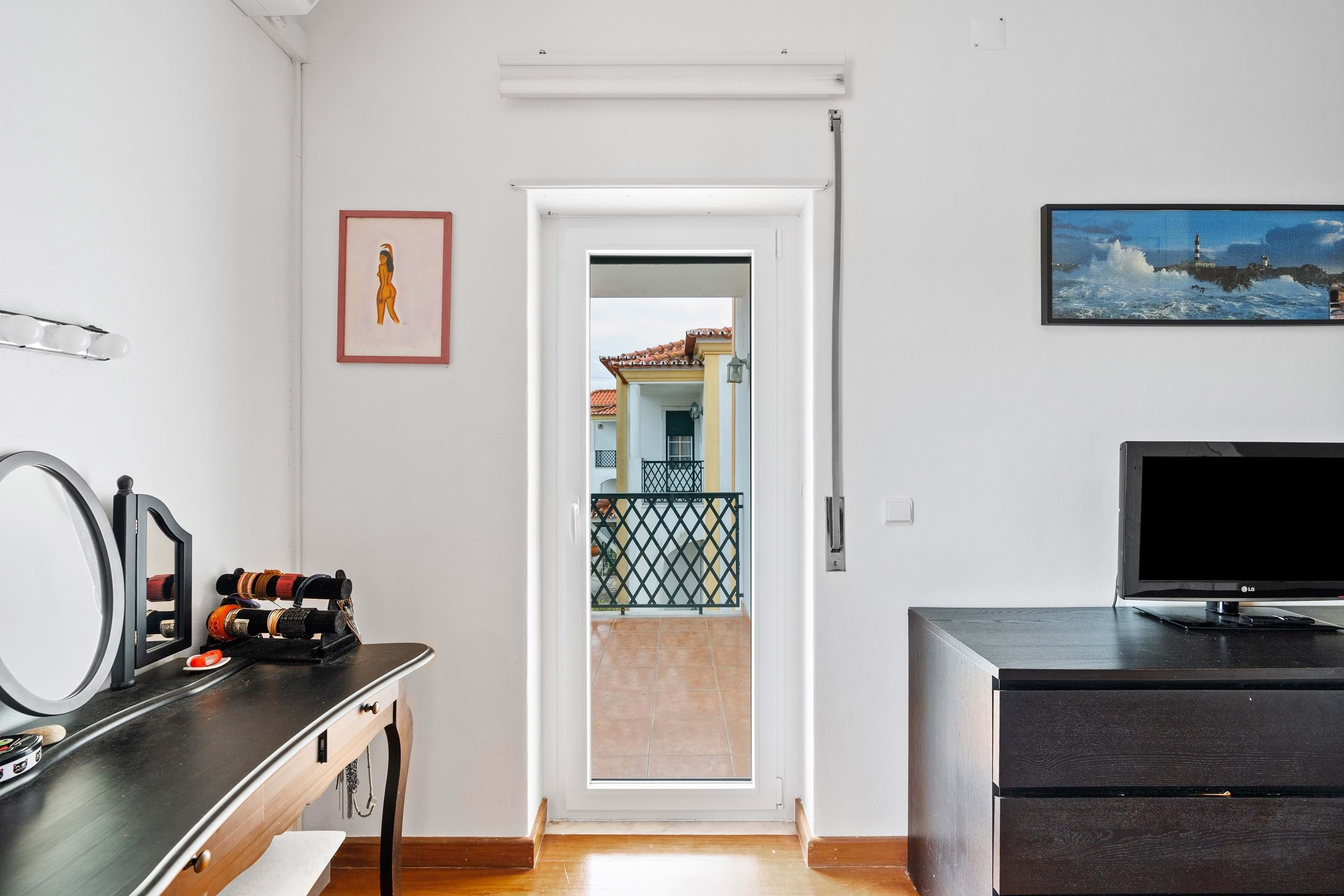 Sintra, Lisbon, 2705-8441, PT, 3 Bedrooms Bedrooms, ,3 BathroomsBathrooms,Residential,For Sale,1897650