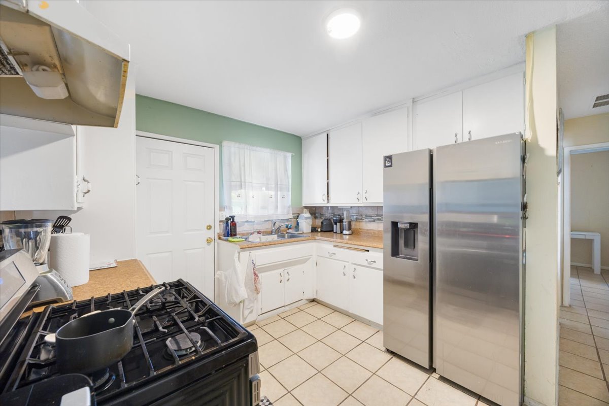 San Jacinto, California, 92583, United States, 6 Bedrooms Bedrooms, ,4 BathroomsBathrooms,Residential,For Sale,1977505