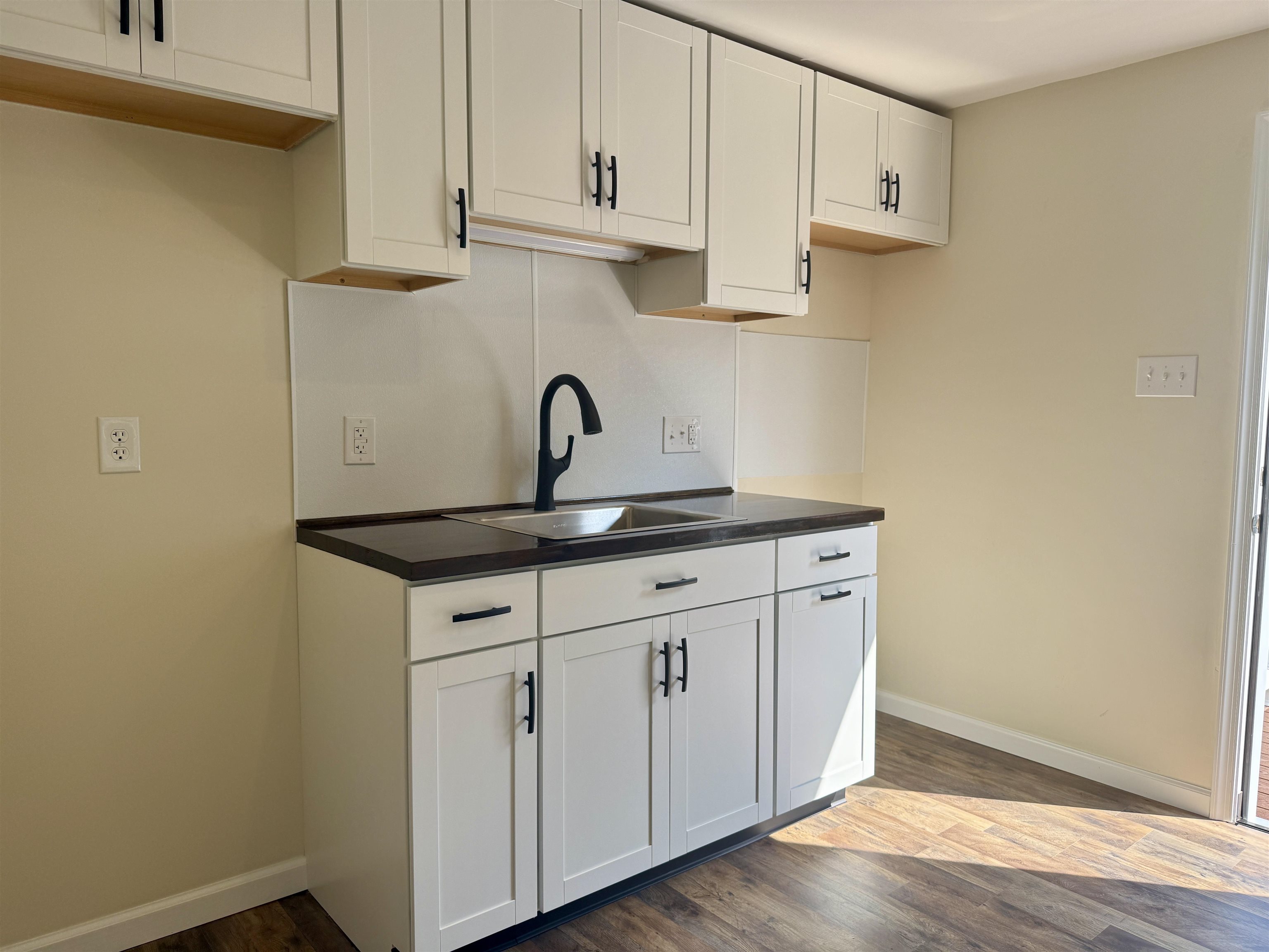 Del Haven, New Jersey, 08251, United States, 4 Bedrooms Bedrooms, ,3 BathroomsBathrooms,Residential,For Sale,1927853