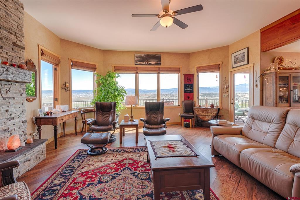 Montrose, Colorado, 81403, United States, 3 Bedrooms Bedrooms, ,2 BathroomsBathrooms,Residential,For Sale,1982784