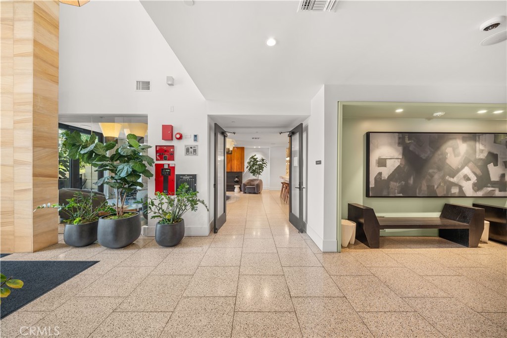 Los Angeles, California, 90024, United States, 2 Bedrooms Bedrooms, ,2 BathroomsBathrooms,Residential,For Sale,1746972