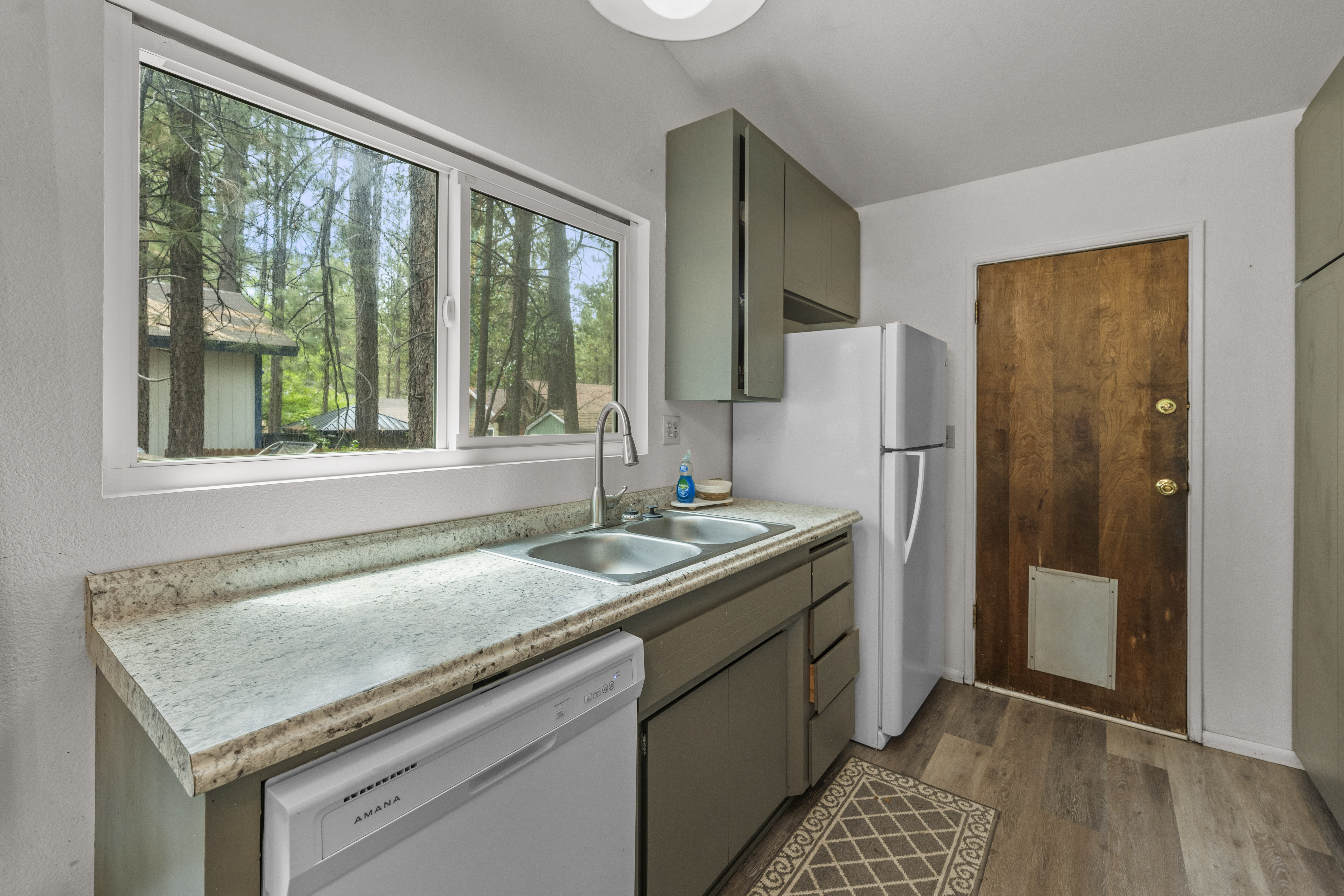  42640 La Cerena Avenue, Big Bear Lake, CA 92315 - 物件實景