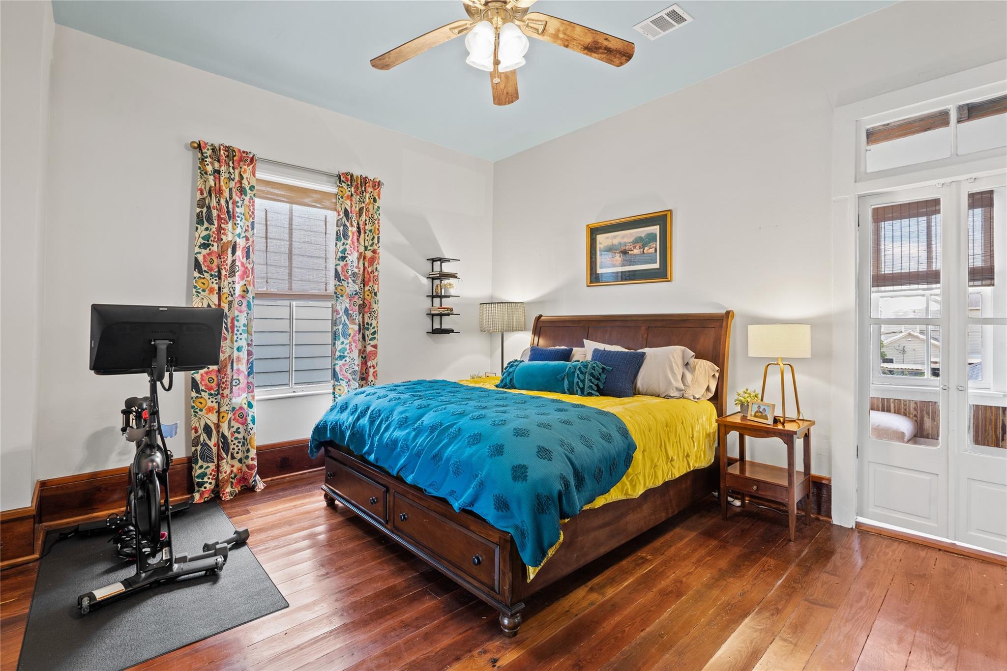 Galveston, Texas, 77550, United States, 4 Bedrooms Bedrooms, ,4 BathroomsBathrooms,Residential,For Sale,1934490