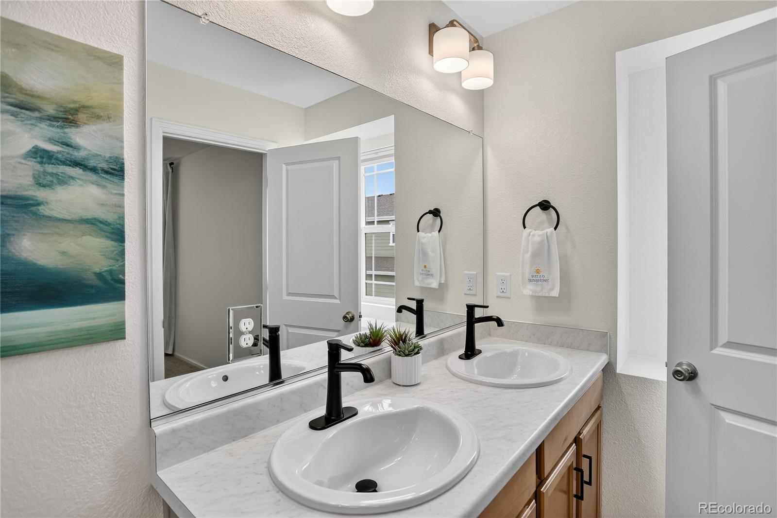 Longmont, Colorado, 80504, United States, 3 Bedrooms Bedrooms, ,2 BathroomsBathrooms,Residential,For Sale,1950187