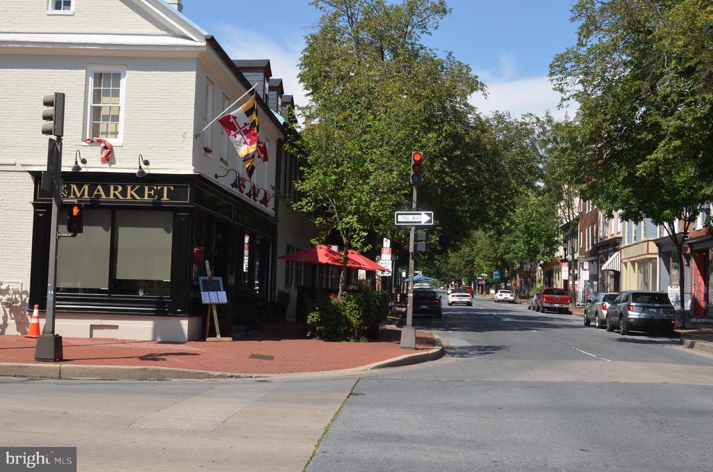 Frederick, Maryland, 21703, United States, 3 Bedrooms Bedrooms, ,3 BathroomsBathrooms,Residential,For Sale,1935549