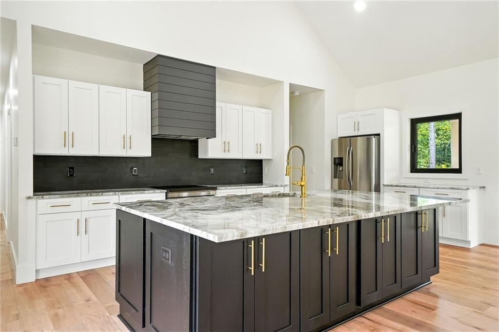 Talking Rock, Georgia, 30175, United States, 3 Bedrooms Bedrooms, ,3 BathroomsBathrooms,Residential,For Sale,1973806