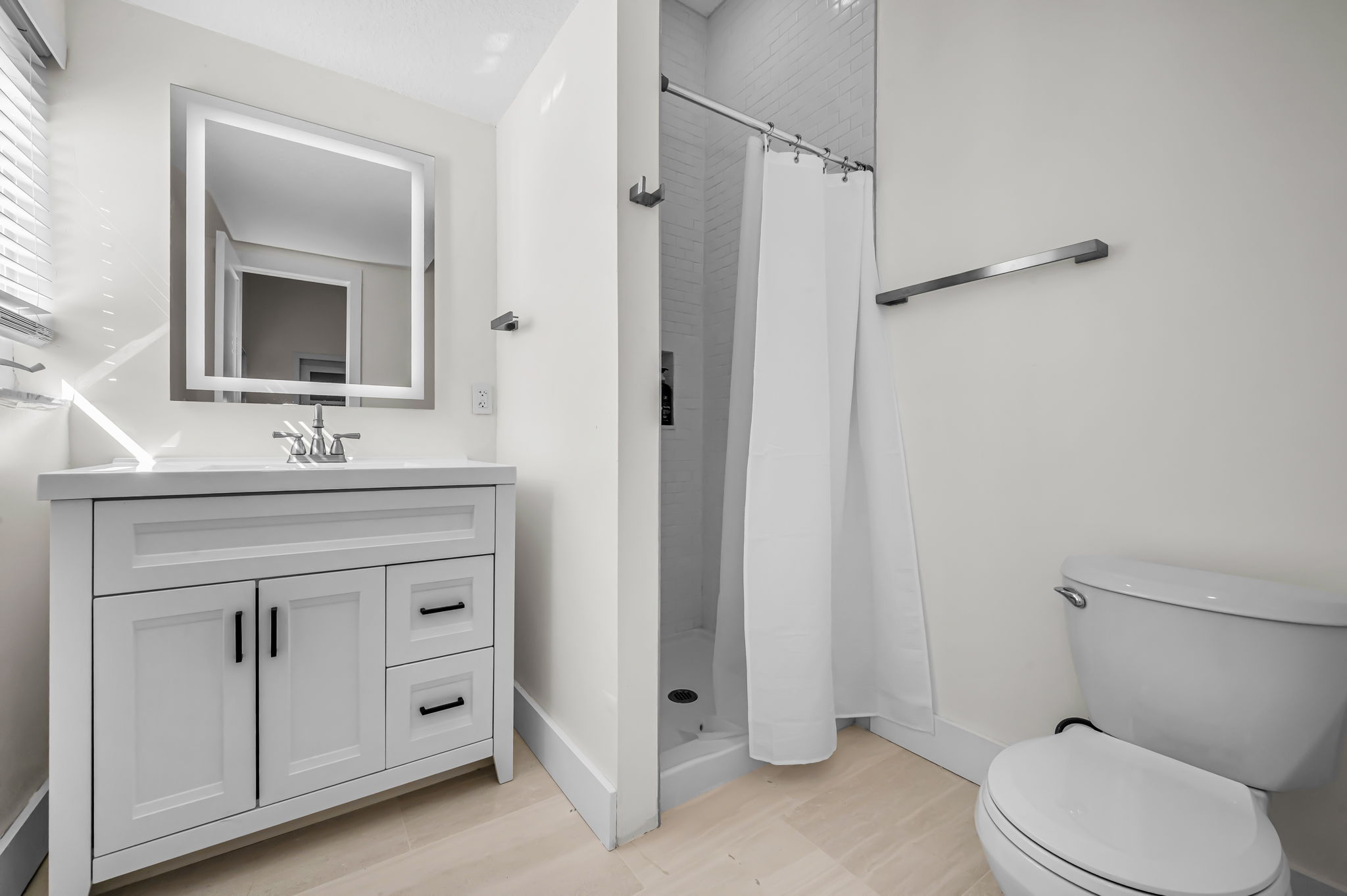 Treasure Island, Florida, 33706, United States, 4 Bedrooms Bedrooms, ,3 BathroomsBathrooms,Residential,For Sale,2016034