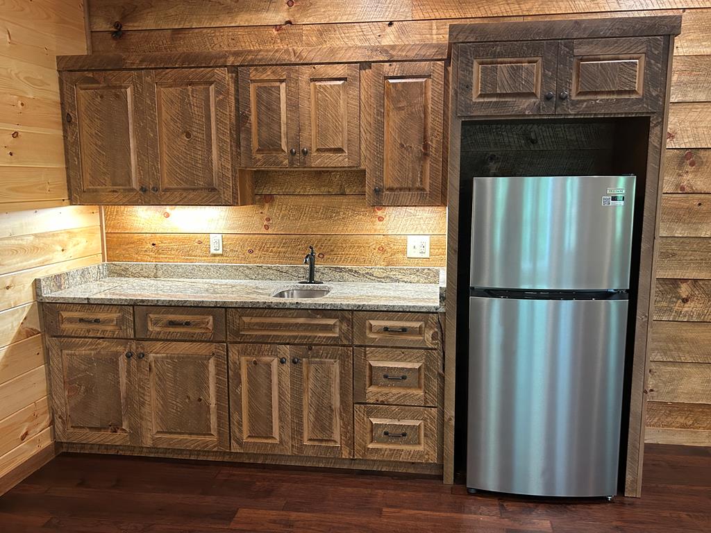 Mineral Bluff, Georgia, 30559, United States, 4 Bedrooms Bedrooms, ,3 BathroomsBathrooms,Residential,For Sale,1953348