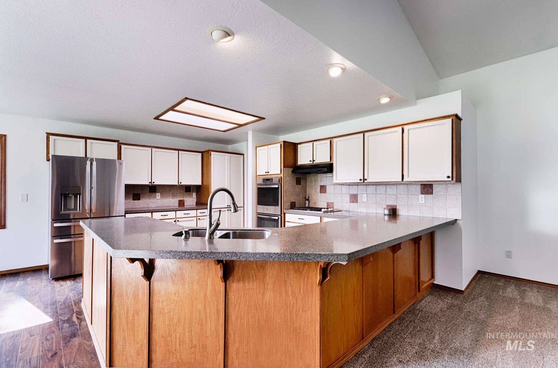 Kuna, Idaho, 83634, United States, 6 Bedrooms Bedrooms, ,4 BathroomsBathrooms,Residential,For Sale,1950984