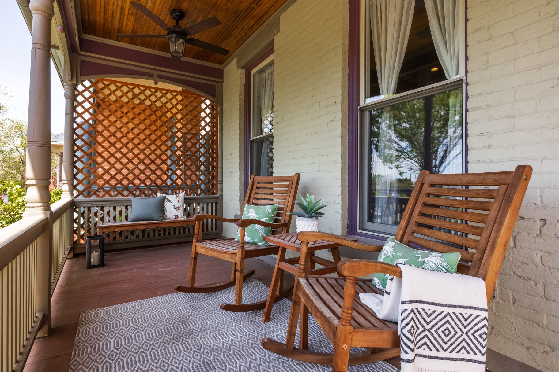  Historic 2-Story in Vibrant Marmalade - 物件實景