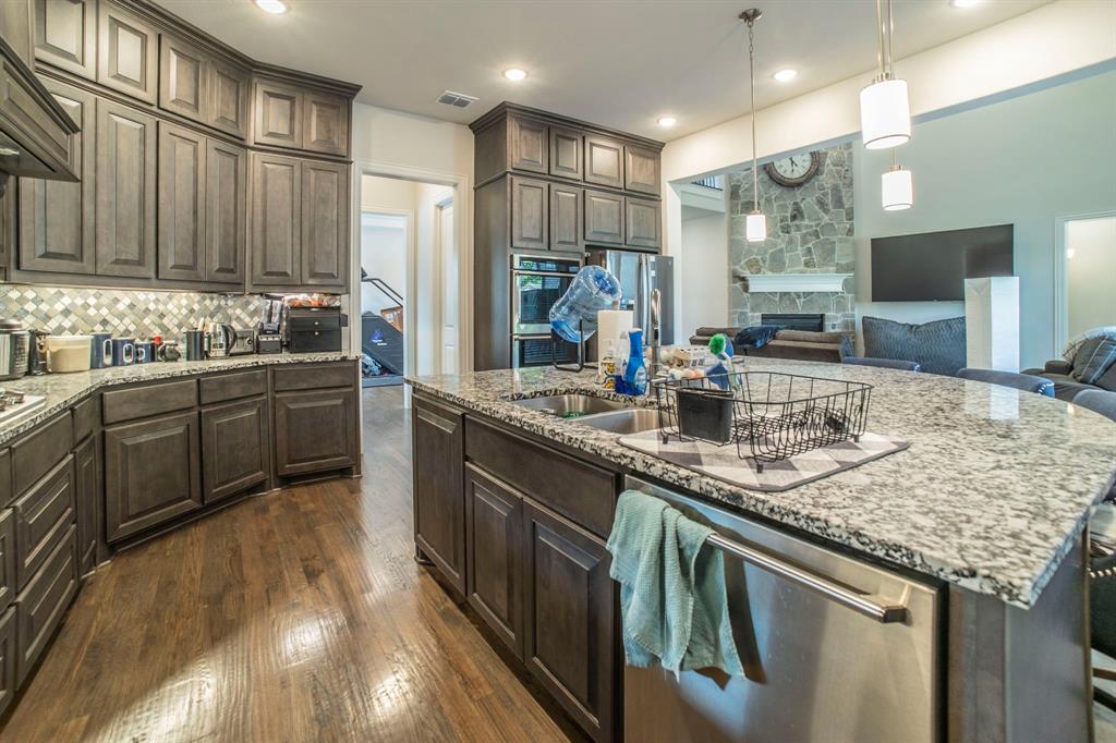 Prosper, Texas, 75078, United States, 5 Bedrooms Bedrooms, ,6 BathroomsBathrooms,Residential,For Sale,1976128