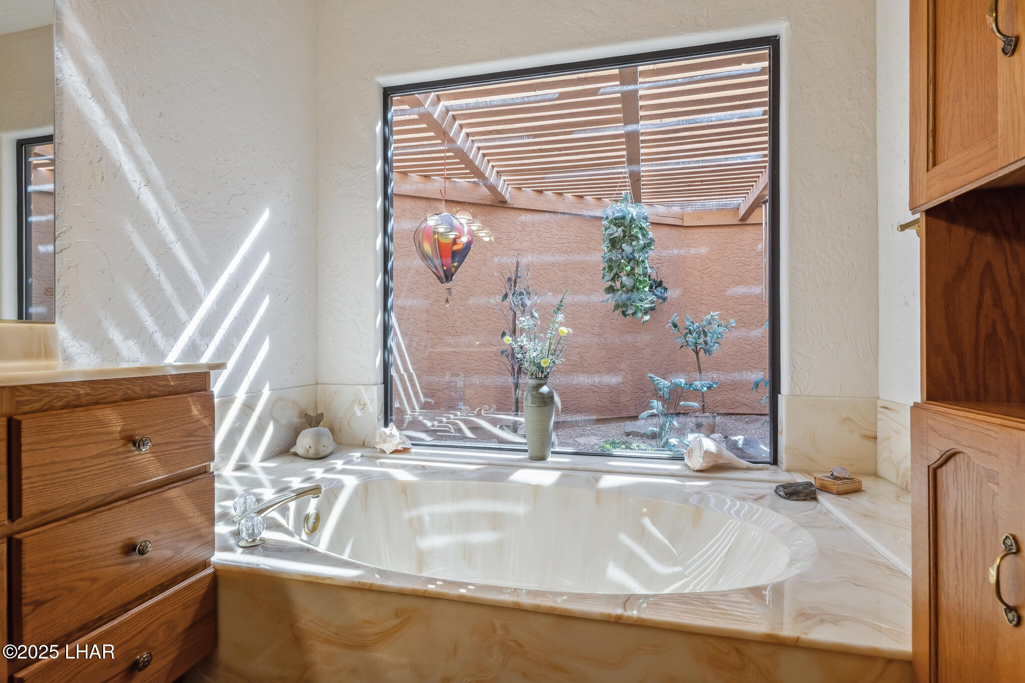 Lake Havasu City, Arizona, 86406, United States, 2 Bedrooms Bedrooms, ,2 BathroomsBathrooms,Residential,For Sale,1932583
