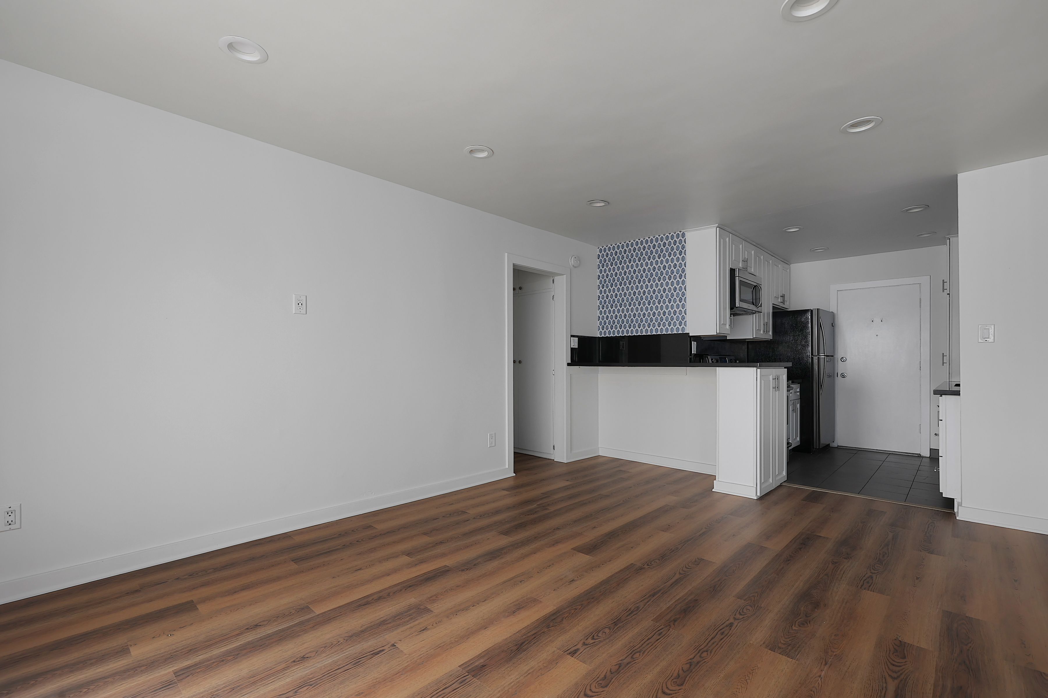  960 Larrabee Street #218 - 物件實景