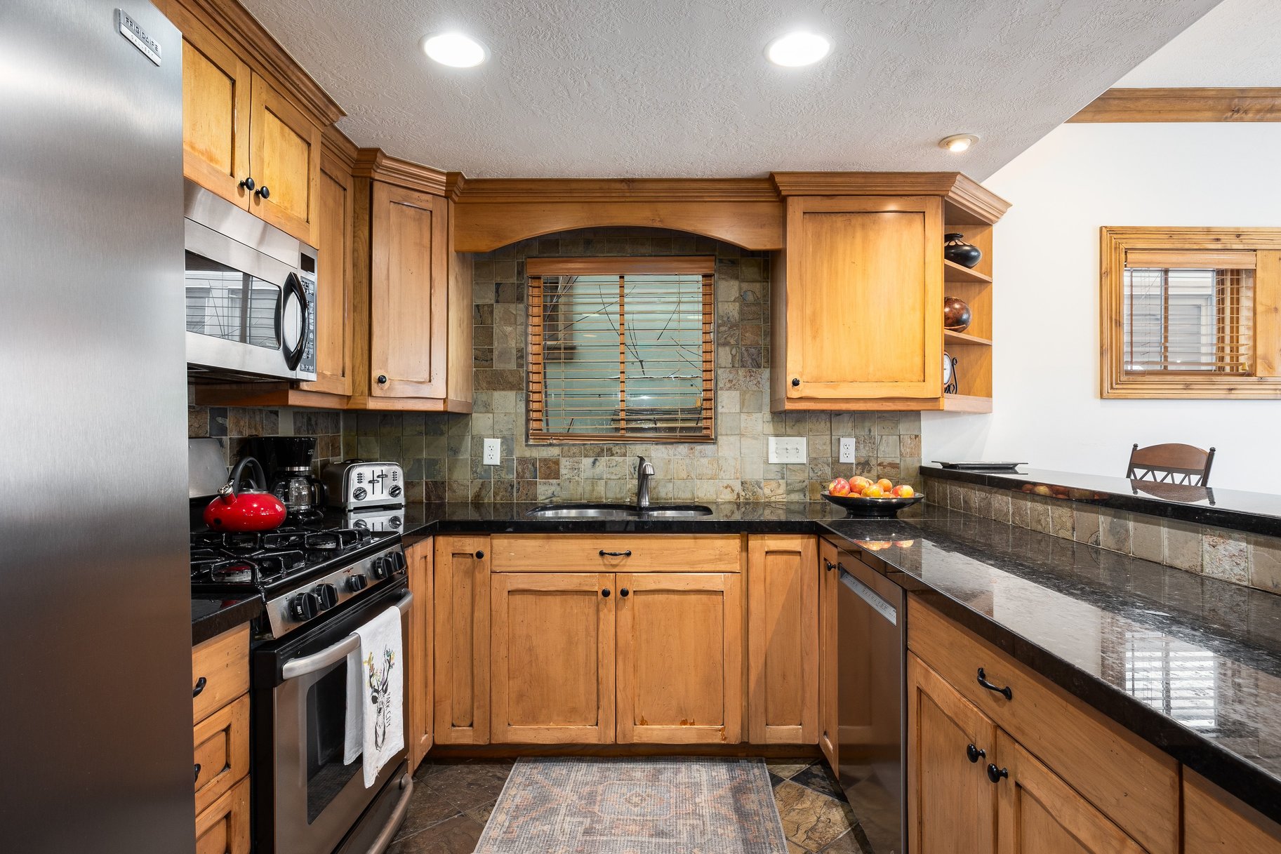  RARE 5-Bedroom Retreat in Historic Old Town Near PCMR - 物件實景