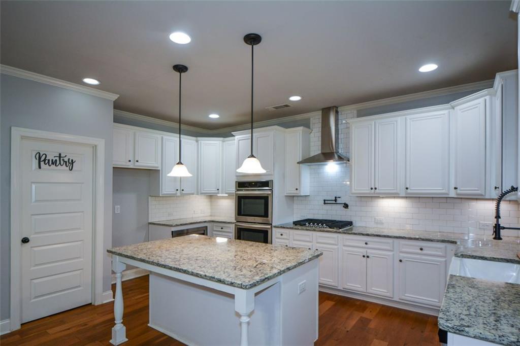 Mcdonough, Georgia, 30252, United States, 5 Bedrooms Bedrooms, ,5 BathroomsBathrooms,Residential,For Sale,1932740