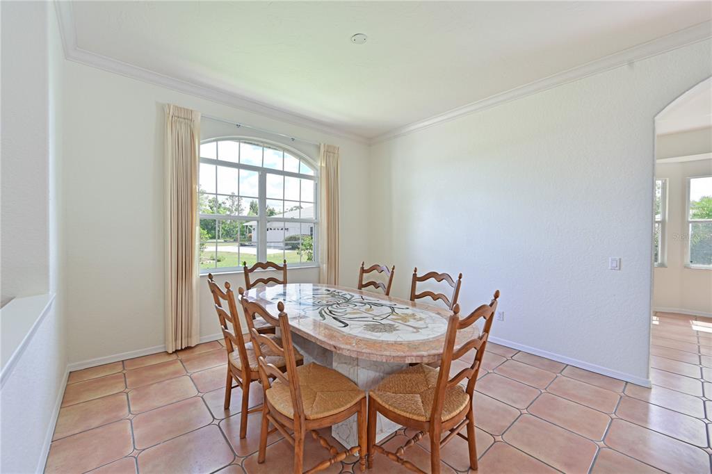 Bradenton, Florida, 34203, United States, 2 Bedrooms Bedrooms, ,3 BathroomsBathrooms,Residential,For Sale,1958401