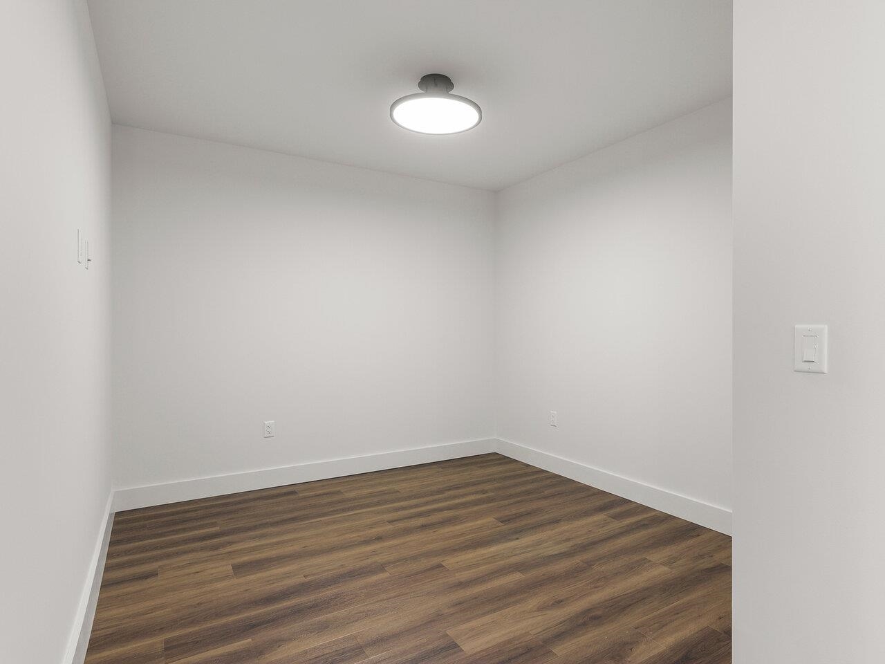 Burlington, Vermont, 05401, United States, 2 Bedrooms Bedrooms, ,1 BathroomBathrooms,Residential,For Sale,1777714