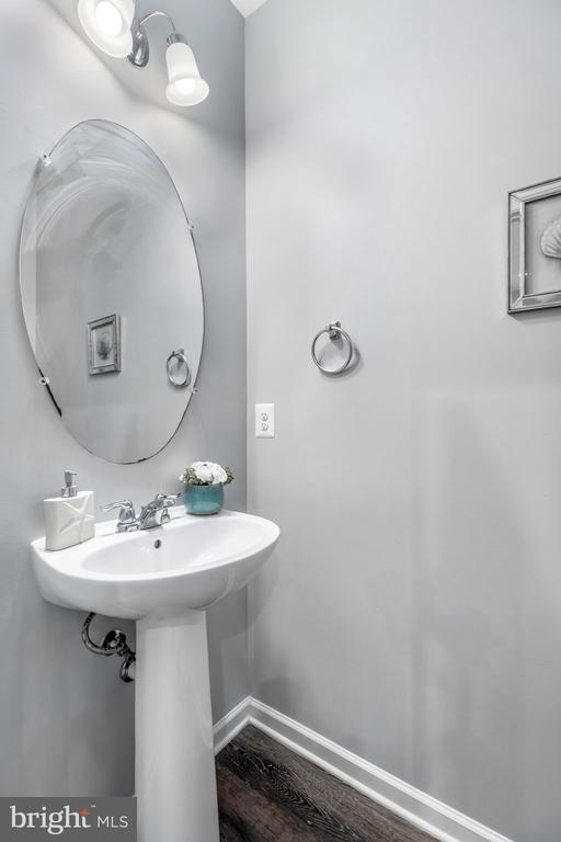 Woodbridge, Virginia, 22191, United States, 4 Bedrooms Bedrooms, ,4 BathroomsBathrooms,Residential,For Sale,2007486