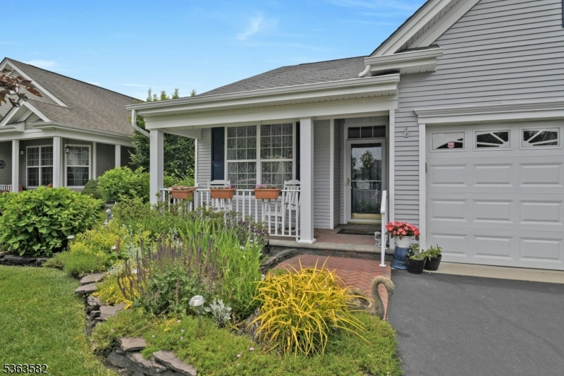 Jackson Twp., New Jersey, 08527, United States, 3 Bedrooms Bedrooms, ,2 BathroomsBathrooms,Residential,For Sale,1849721