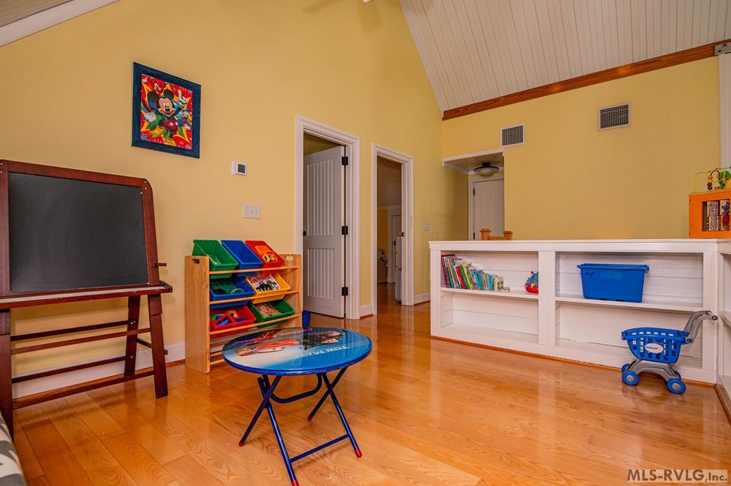 Littleton, North Carolina, 27850, United States, 3 Bedrooms Bedrooms, ,4 BathroomsBathrooms,Residential,For Sale,1836681