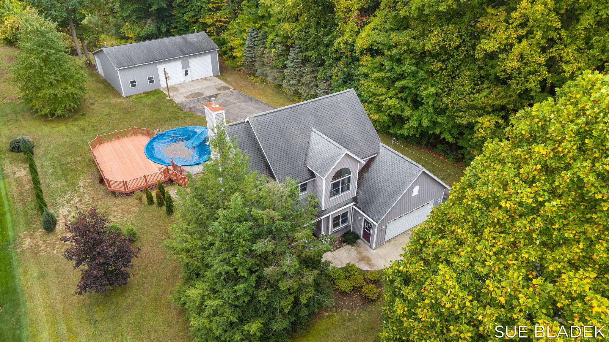 Fennville, Michigan, 49408, United States, 4 Bedrooms Bedrooms, ,4 BathroomsBathrooms,Residential,For Sale,1966449