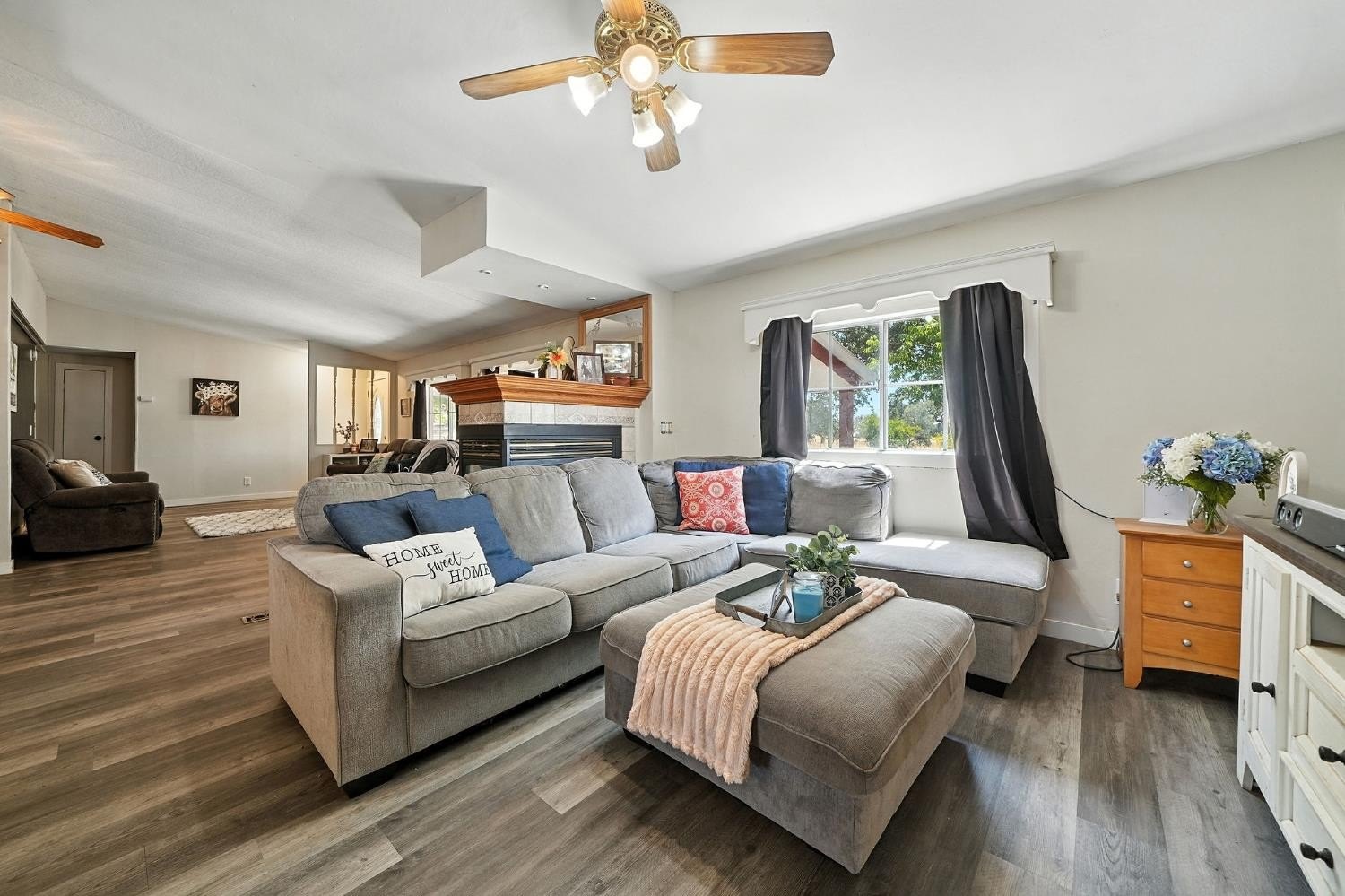 Valley Springs, California, 95252, United States, 3 Bedrooms Bedrooms, ,2 BathroomsBathrooms,Residential,For Sale,1979453