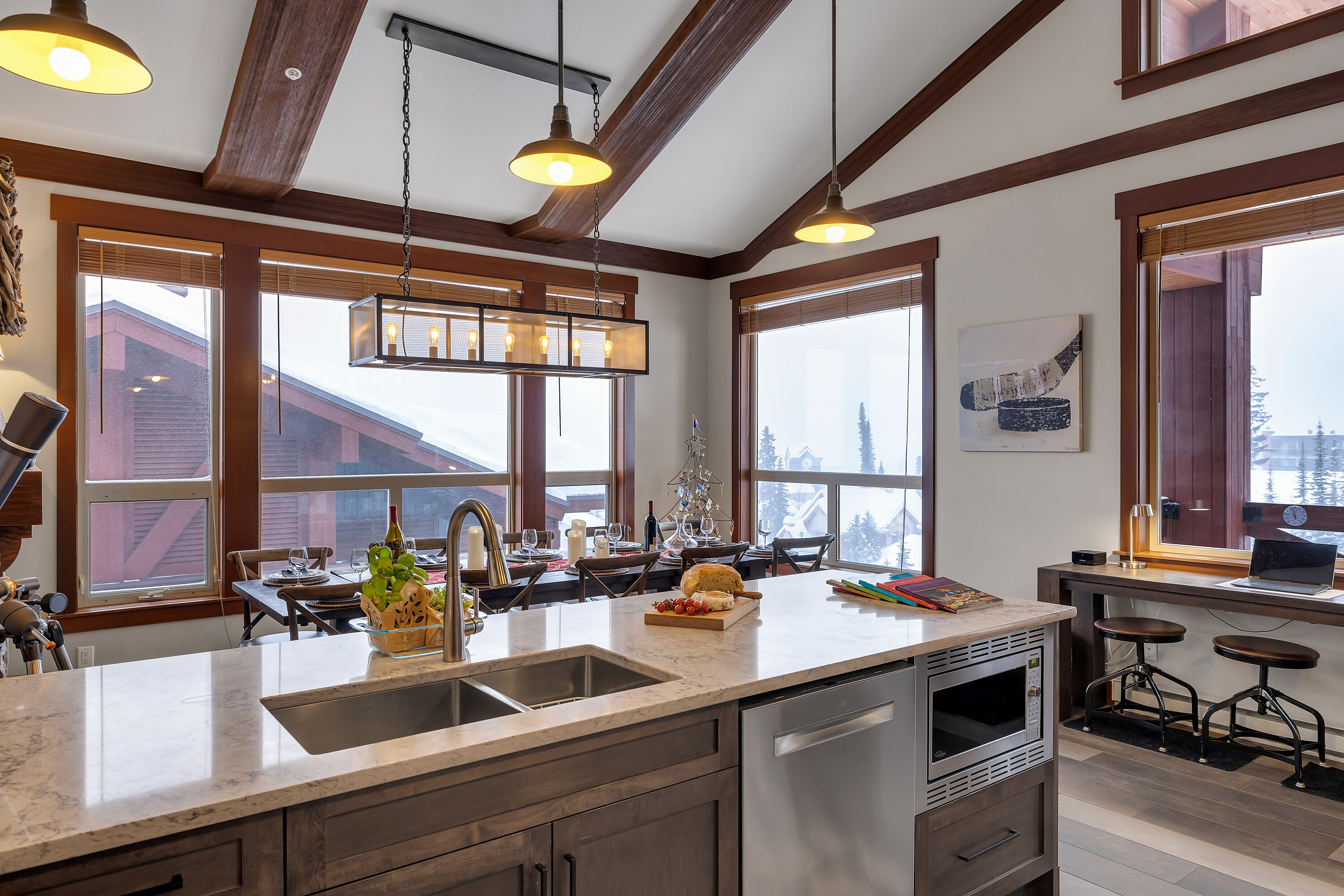  Penthouse Living at Big White - 物件實景