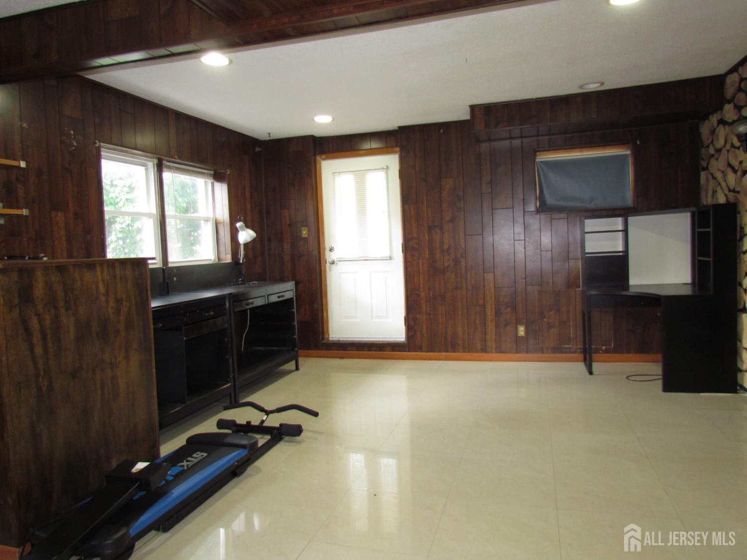 Edison, New Jersey, 08817, United States, 3 Bedrooms Bedrooms, ,2 BathroomsBathrooms,Residential,For Sale,1969215