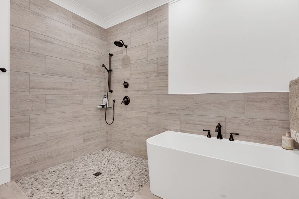 Drummond-North Elmsley, Ontario, K7H0G5, CA, 8 Bedrooms Bedrooms, ,7 BathroomsBathrooms,Residential,For Sale,1991661