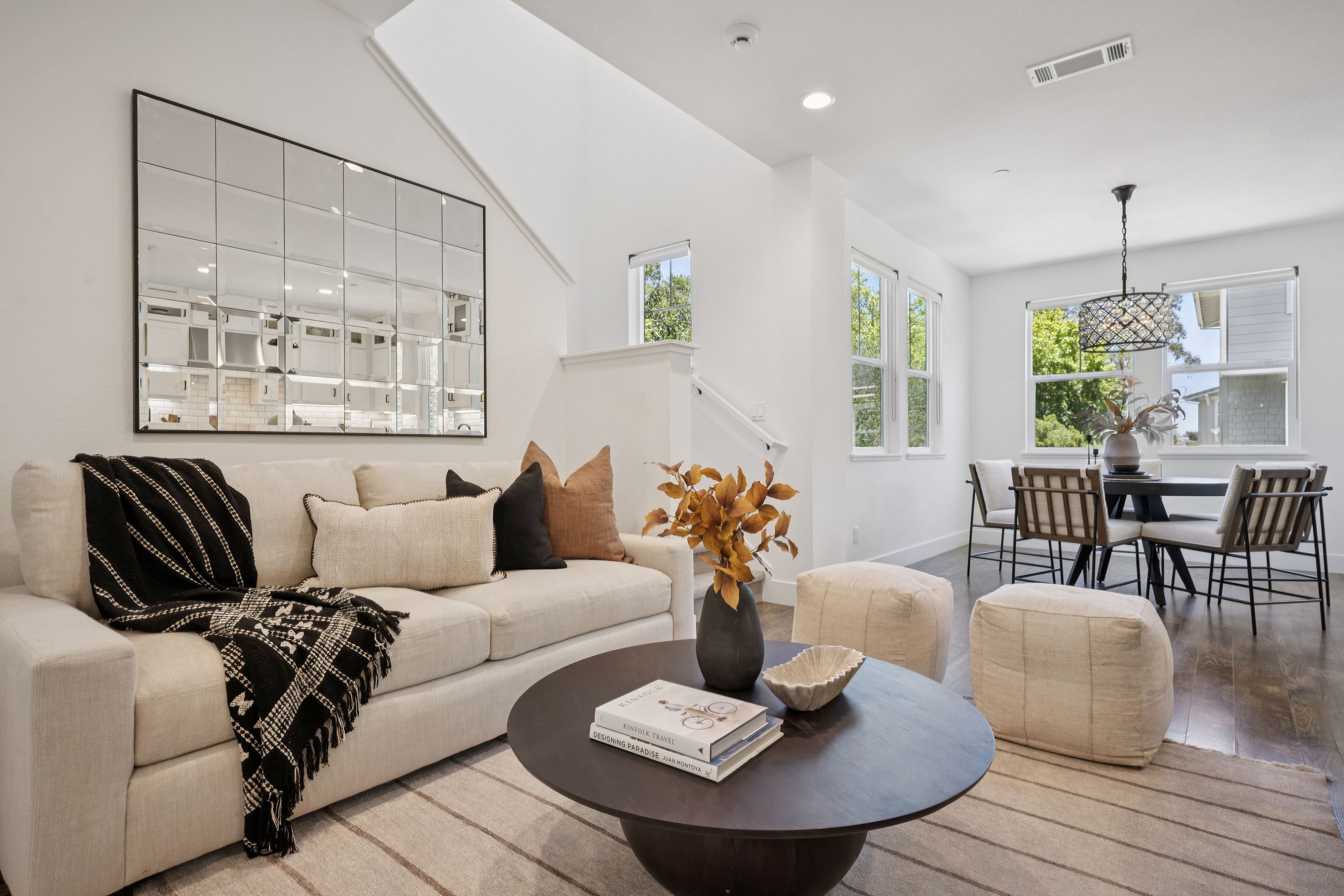  Move-in Ready Luxury Townhome - 物件實景