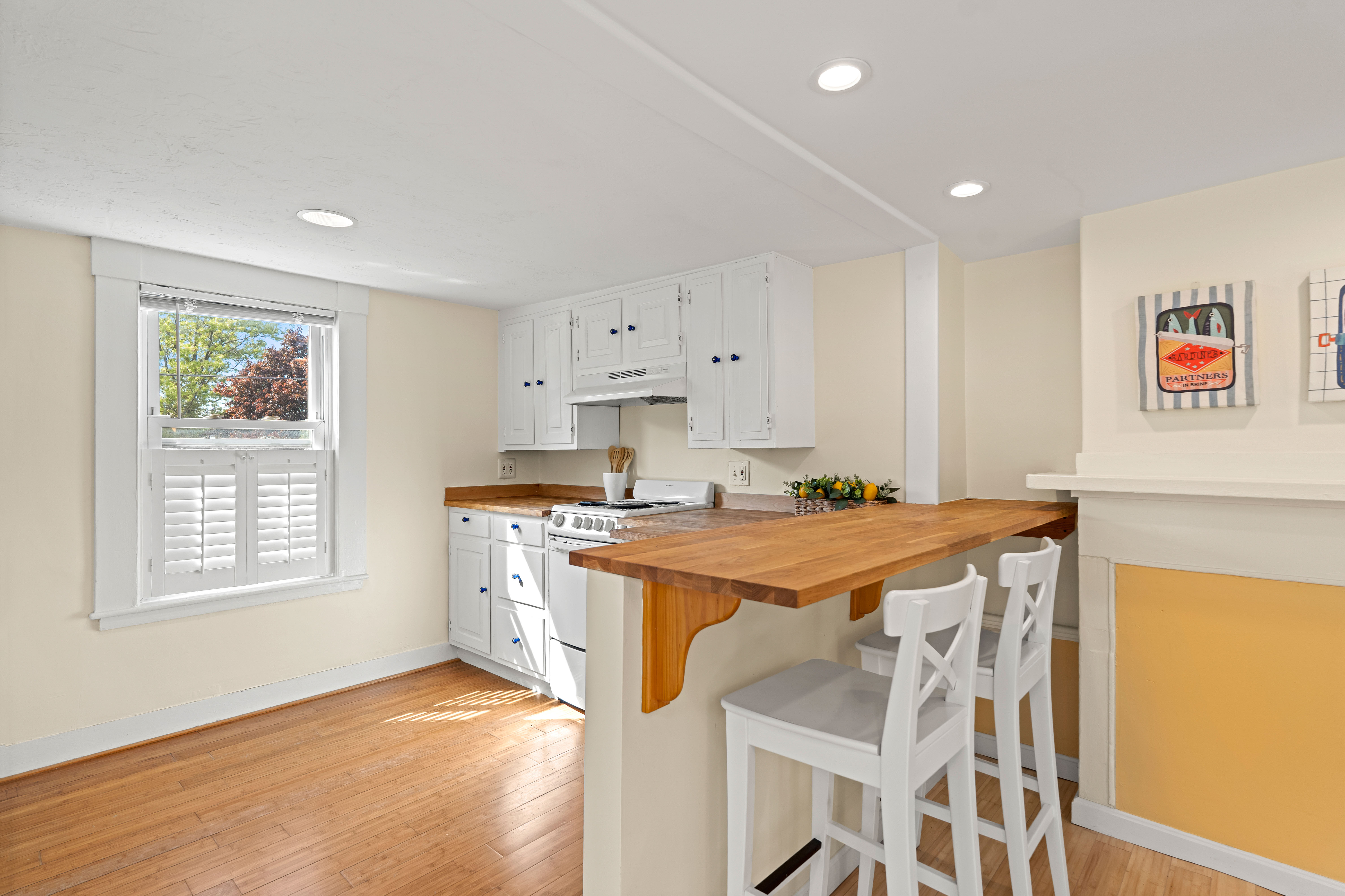  2 Mount Pleasant Street, Unit 4, Rockport, MA, 01966 - 物件實景