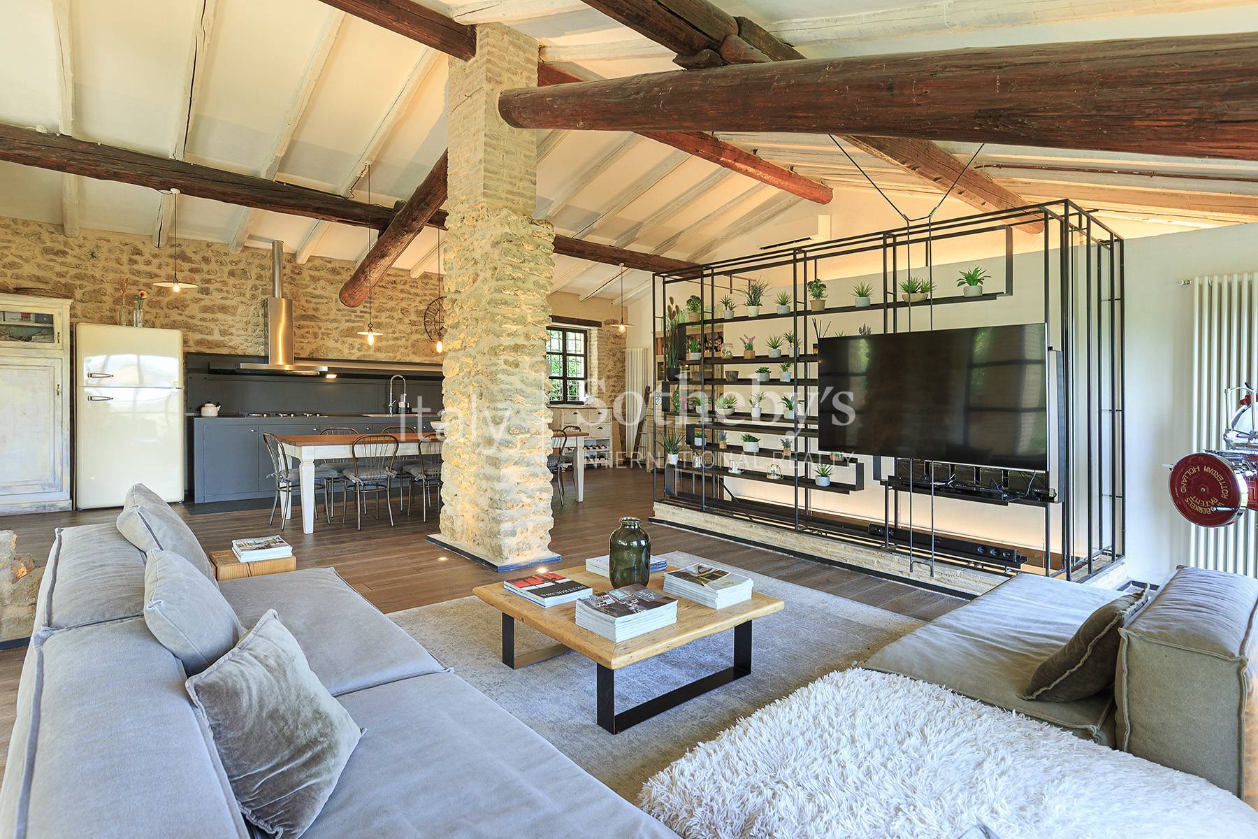  Charming Country House with Pool in the Hills of Castell