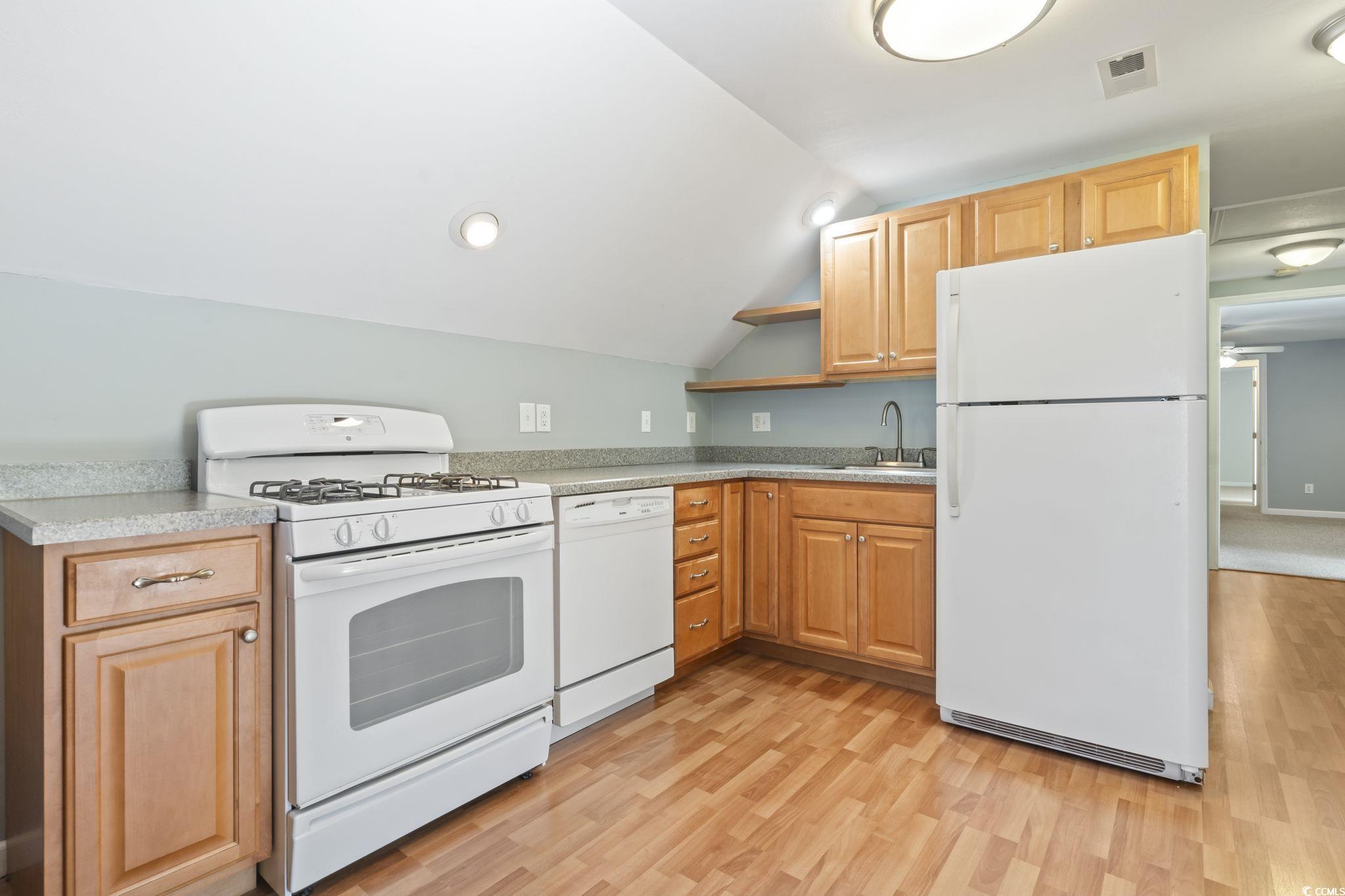 Murrells Inlet, South Carolina, 29576, United States, 5 Bedrooms Bedrooms, ,4 BathroomsBathrooms,Residential,For Sale,1988328