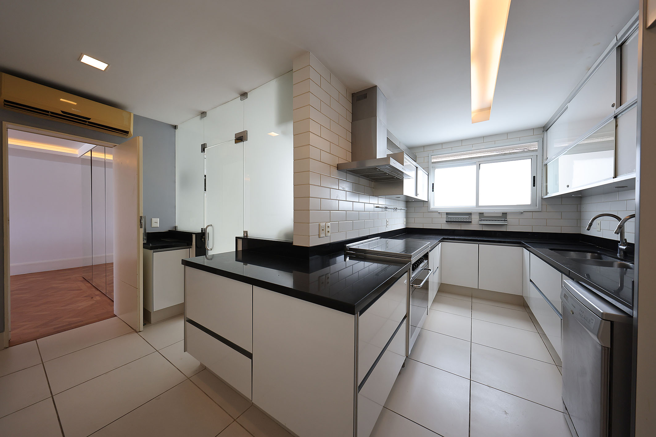  Exclusive penthouse with open views on Francisco Bhering - 物件實景
