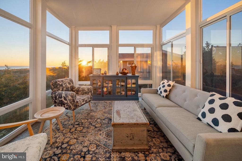 Milton, Delaware, 19968, United States, 5 Bedrooms Bedrooms, ,4 BathroomsBathrooms,Residential,For Sale,2000894