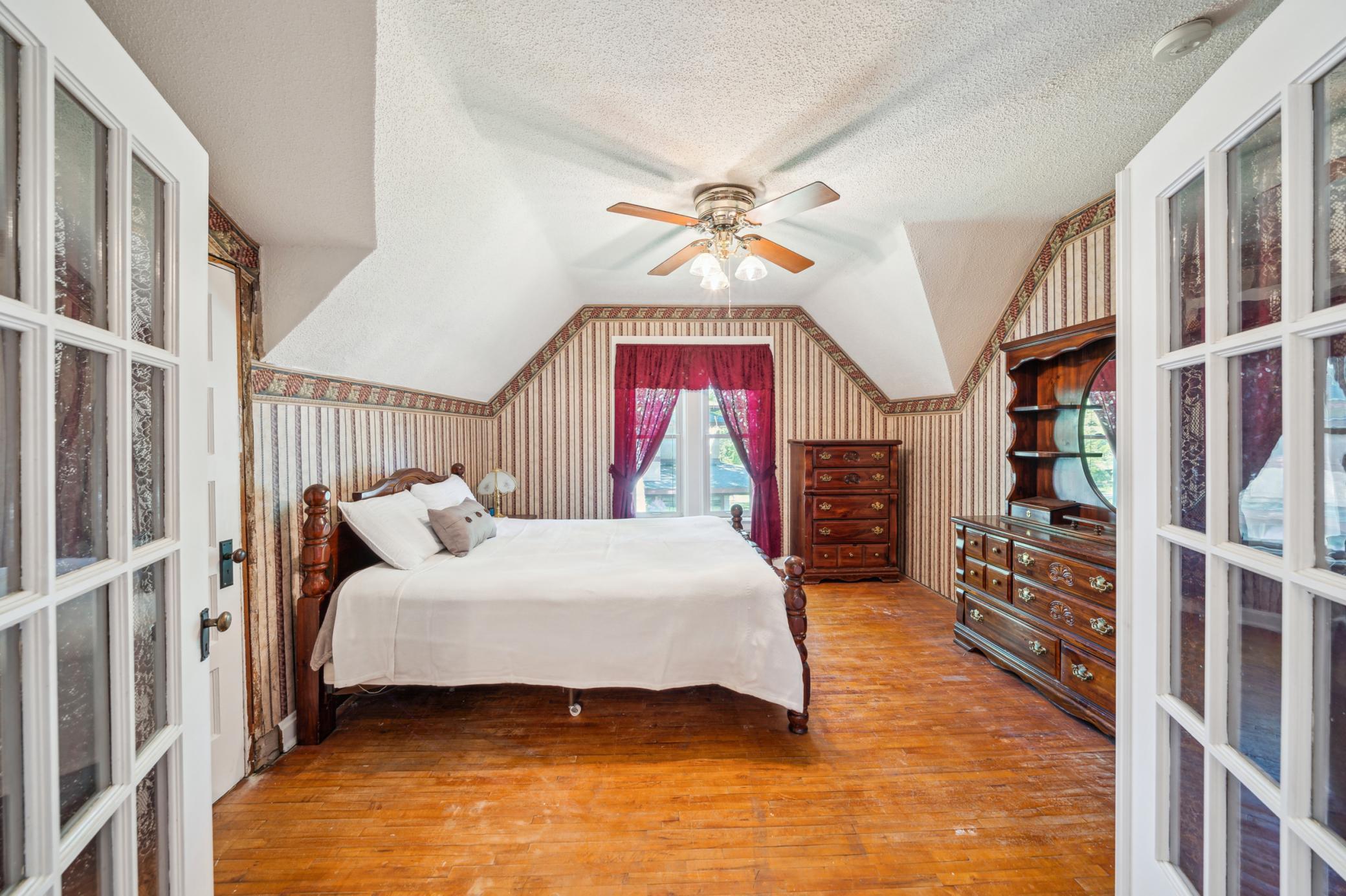 Stillwater, Minnesota, 55082, United States, 4 Bedrooms Bedrooms, ,1 BathroomBathrooms,Residential,For Sale,1848703