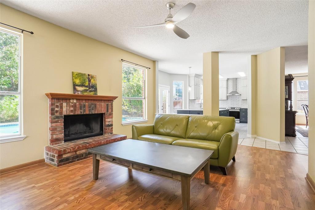 Flower Mound, Texas, 75028, United States, 4 Bedrooms Bedrooms, ,3 BathroomsBathrooms,Residential,For Sale,1981978