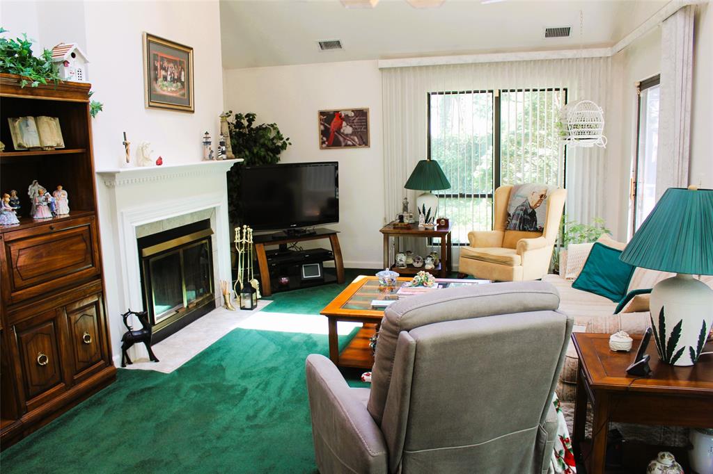 New York, New York, 11730, United States, 3 Bedrooms Bedrooms, ,3 BathroomsBathrooms,Residential,For Sale,1928706