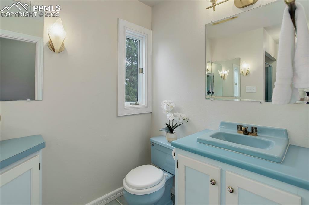 Colorado Springs, Colorado, 80908, United States, 3 Bedrooms Bedrooms, ,1 BathroomBathrooms,Residential,For Sale,1836722