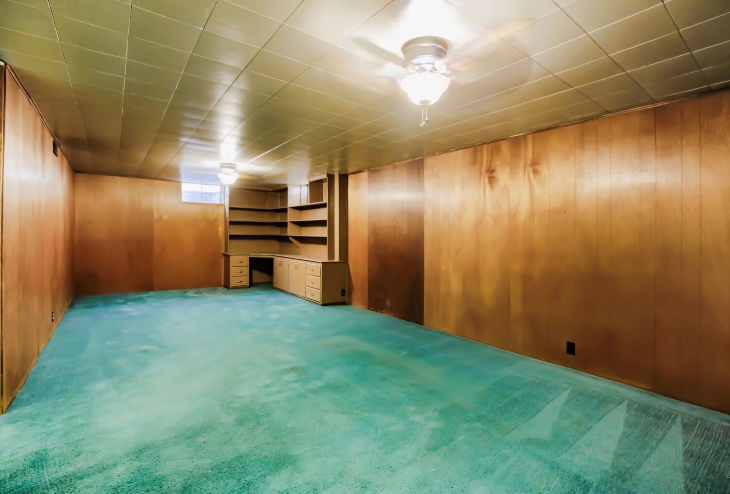 Lakewood, Colorado, 80232, United States, 4 Bedrooms Bedrooms, ,1 BathroomBathrooms,Residential,For Sale,2044778