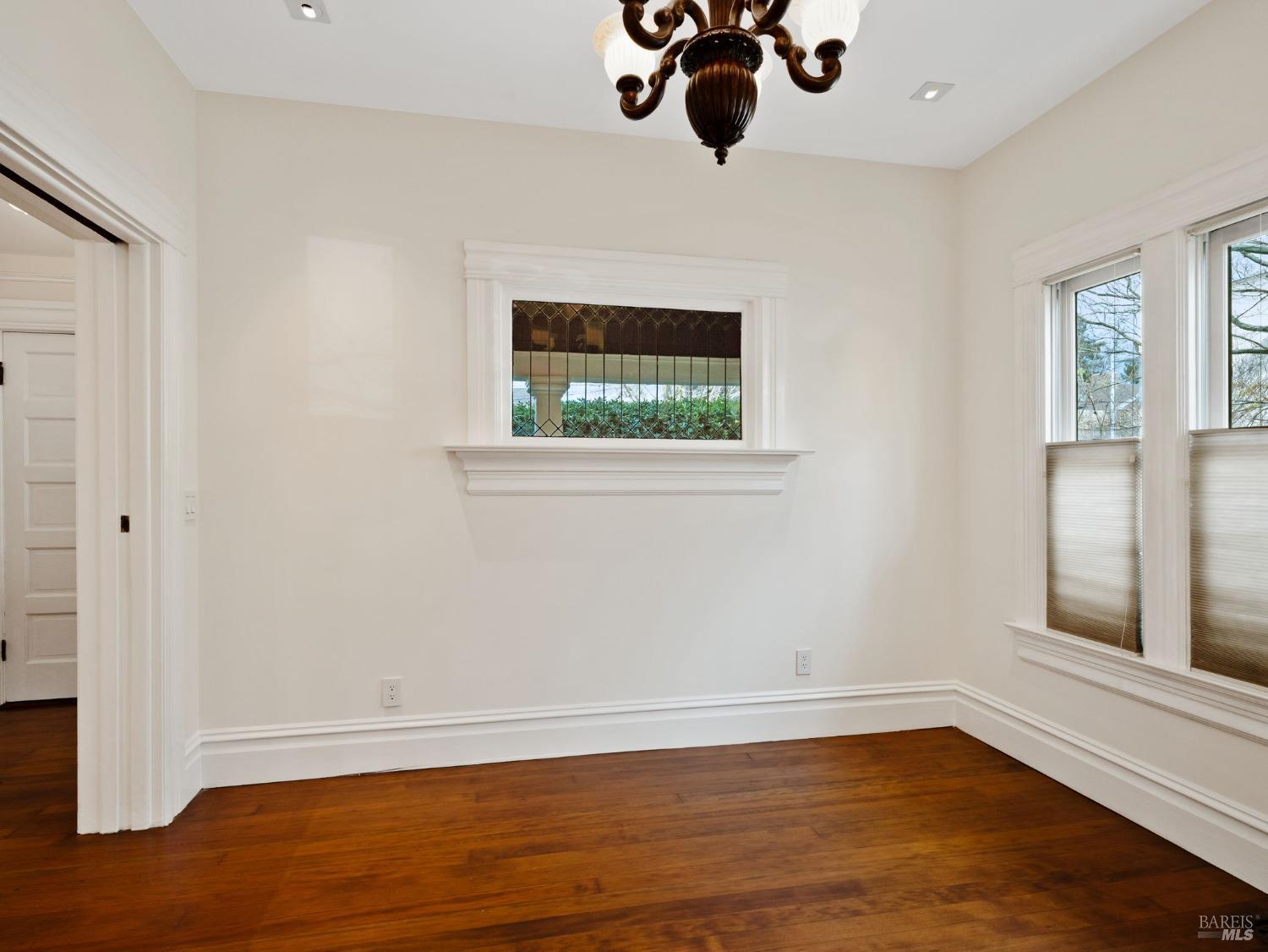 Napa, California, 94559, United States, 5 Bedrooms Bedrooms, ,3 BathroomsBathrooms,Residential,For Sale,1991886