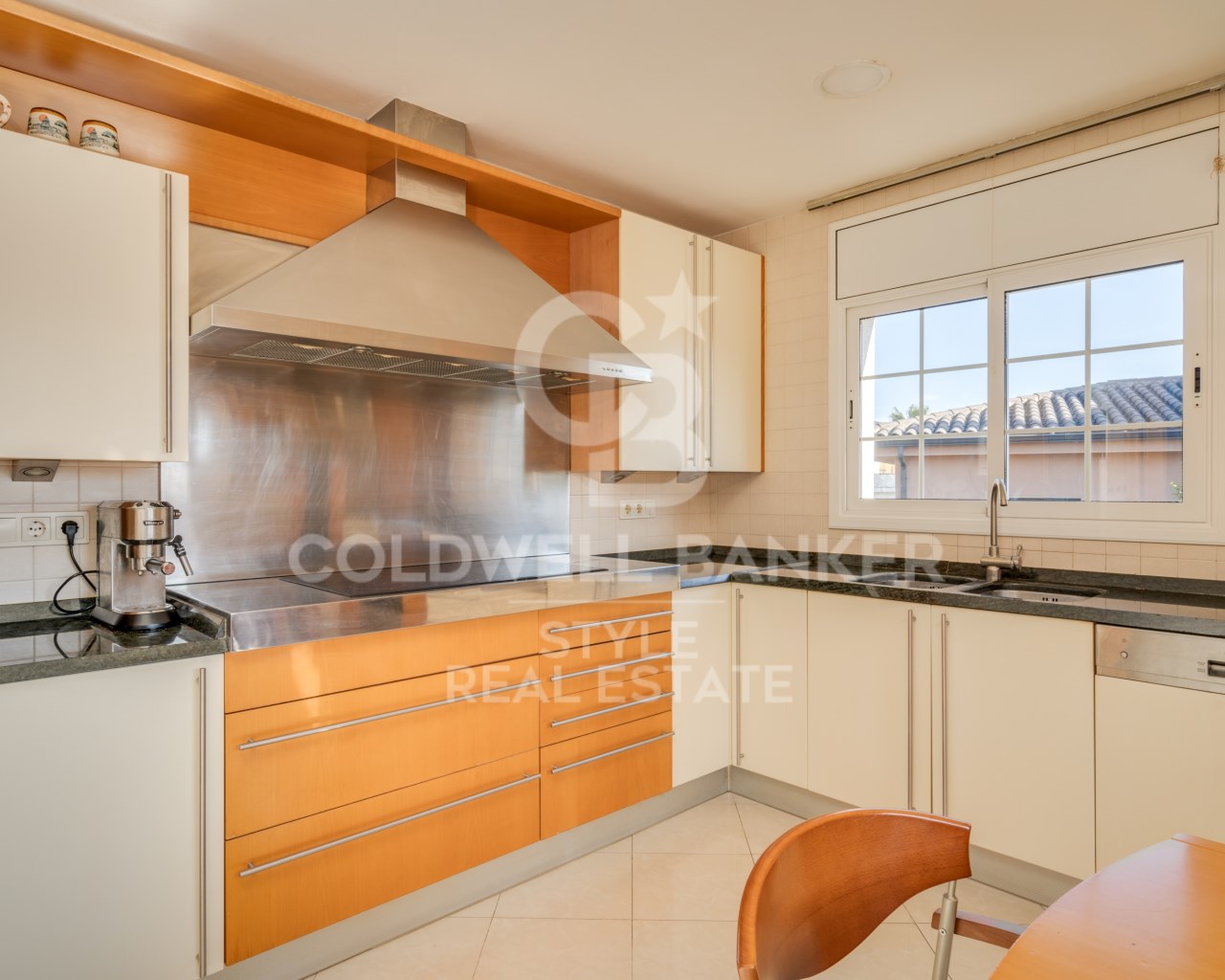 Calle Anne Frank D' Barcelona, Sabadell, La Conc?, Sabadell, Catalonia, 08206, ES, 6 Bedrooms Bedrooms, ,4 BathroomsBathrooms,Residential,For Sale,Calle Anne Frank D' Barcelona, Sabadell, La Conc?,1622954