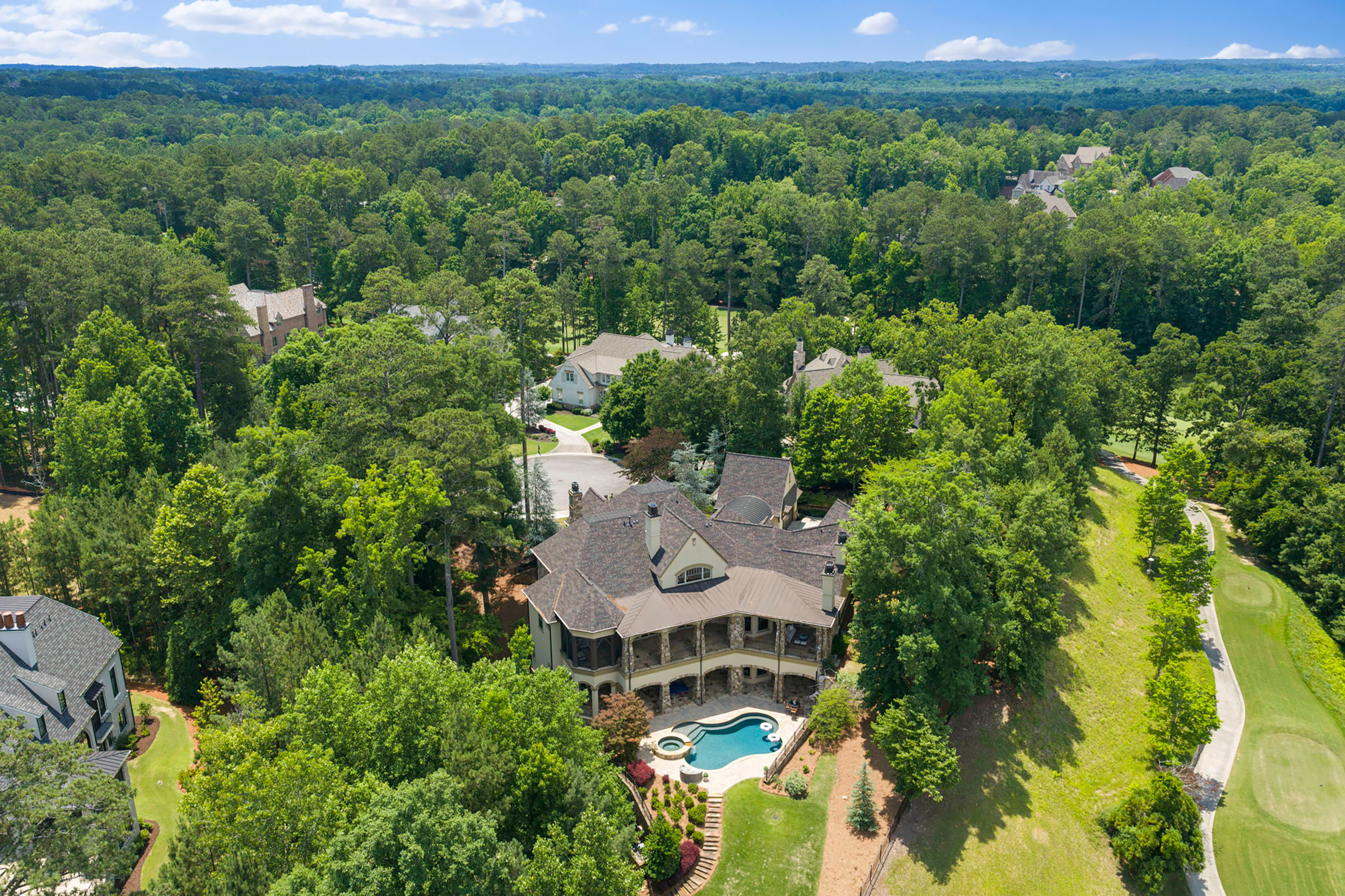  Extraordinary European Manor on Picturesque Cul-de-sac with Lake and Golf Views - 物件實景