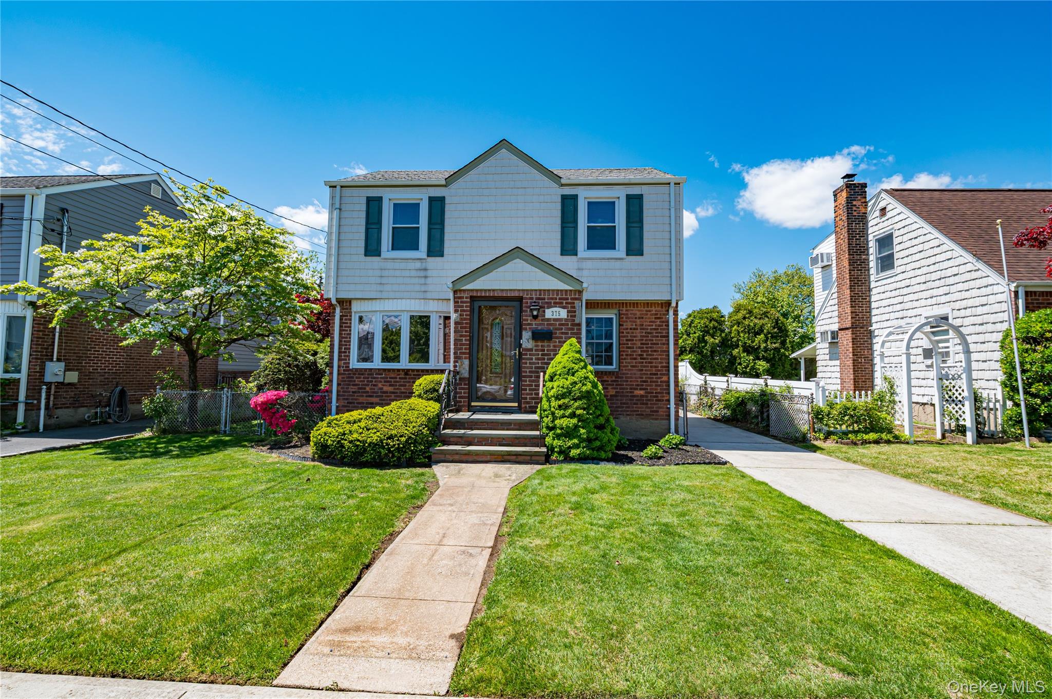  375 Latham Road, Mineola, NY, 11501 - 物件實景