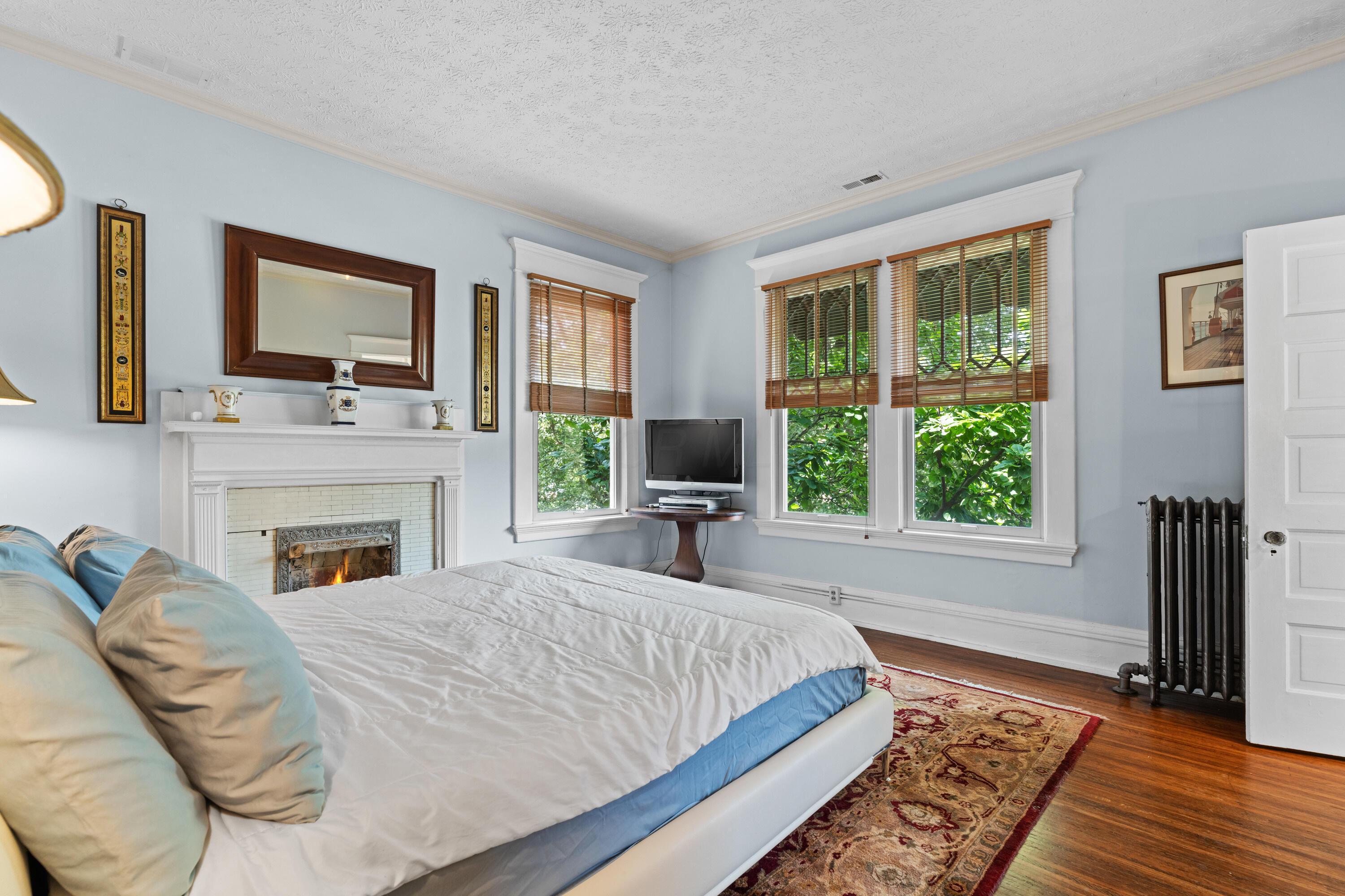 Columbus, Ohio, 43203, United States, 5 Bedrooms Bedrooms, ,4 BathroomsBathrooms,Residential,For Sale,1983824