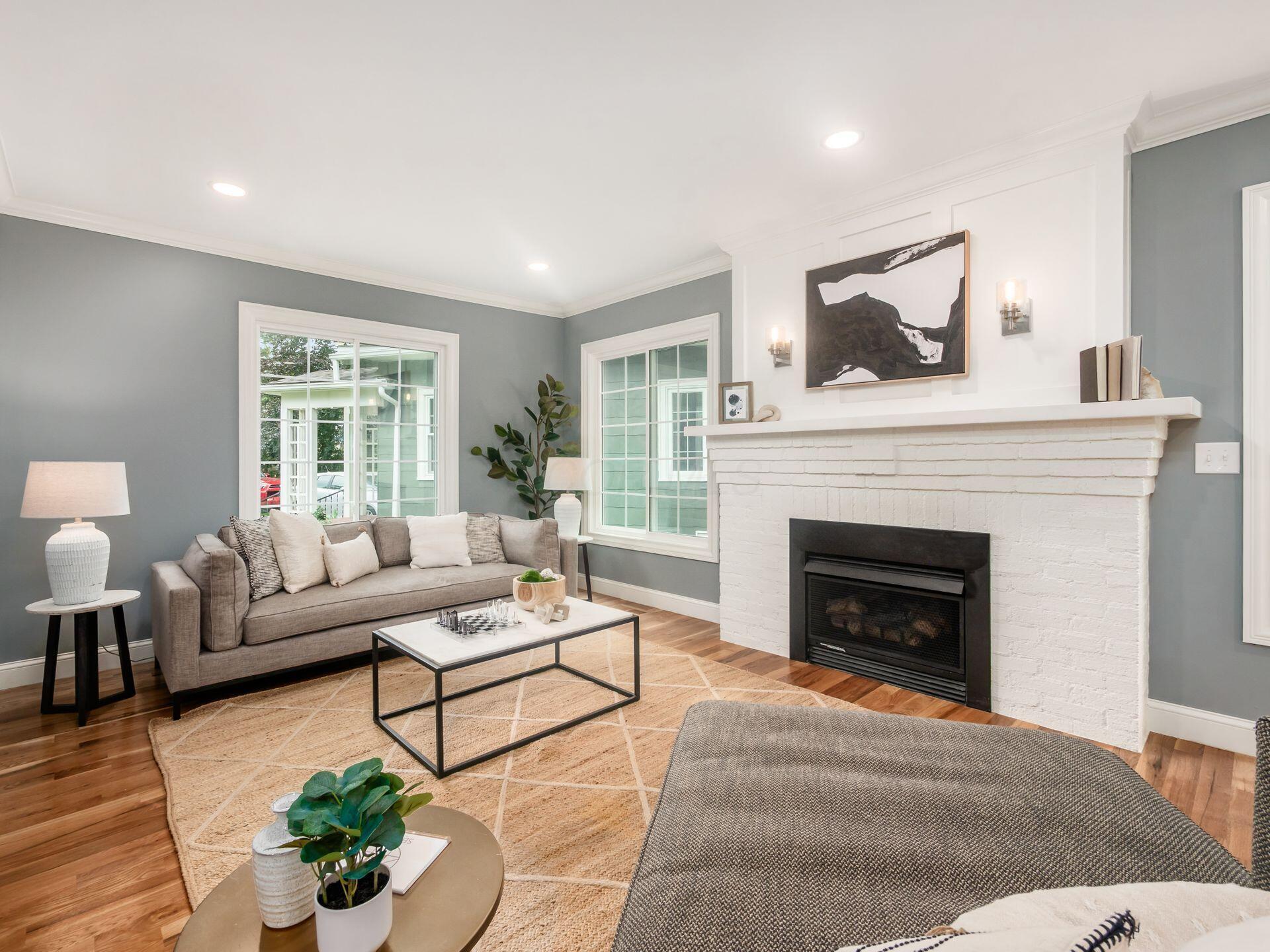 Columbus, Ohio, 43202, United States, 5 Bedrooms Bedrooms, ,4 BathroomsBathrooms,Residential,For Sale,1988321